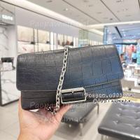 ราคา กระเป๋าสะพายข้าง Charles & keith รุ่น Liv Croc-Effect Grommet Chain-Handle Shoulder Bag : CK2-20160198-1 แท้จากชอป (40264310188)