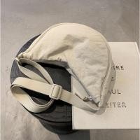 ราคา กระเป๋าผ้าแคนวาสผู้หญิง กระเป๋าแฟชั่นกันน้ํา Nylon Ins Messenger กระเป๋าสะพาย กระเป๋าสะพายข้าง HARAS TX374 (42373650521)