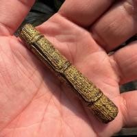 ราคา ตะกรุดพันด้ายสายสิญจน์สาวพรหมจรรย์(#องค์ครูมัดสามปล้องแทนไตรสมณคม-#ยุคต้น)หลวงปู่ยิ้ม วัดหนองบัว จ.กาญจนบุรี (18675773258)