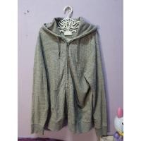 ราคา เสื้อฮู้ดแขนยาว แบรนด์ uniqlo(ยูนิโคล่)แท้ มือสอง (10466314504)