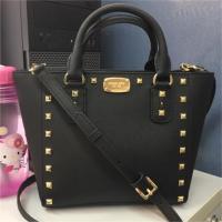 ราคา Michael Kors Sandrine Stud Small Crossbody Saffiano Leather แท้ (1240620547)