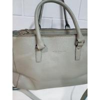 ราคา กระเป๋ามือสองหนังแท้สีเทาควันบุหรี่ ขนาด 13 นิ้ว สูง 9 นิ้ว (13320545395)