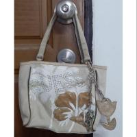 ราคา กระเป๋าสะพายไหล่ GUESS กระเป๋าผ้าแคนวาส กระเป๋ามือสอง (6040777424)