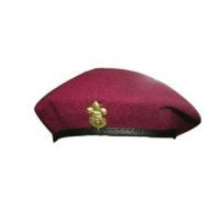 ราคา หมวกลูกเสือ กำมะหยี่ สีแดง สีเขียว หมวกเบเลย์สีเลือดหมู สีเขียว มีดันทรง (834883932)