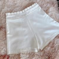 ราคา กางเกงขาสั้นสีขาว ผ้าฮานาโกะ ขอบจีบ (11734757089)