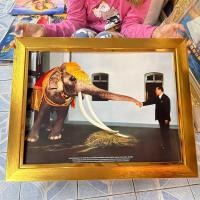 ราคา กรอบรูปภาพมงคล รัชกาลที่ 9 กรอบเรียบสีทอง ภาพเสริมฮวงจุ้ย บ้าน ร้านค้า ของขวัญปีใหม่ ขึ้นบ้านใหม่ เปิดร้านใหม่ (25002310160)