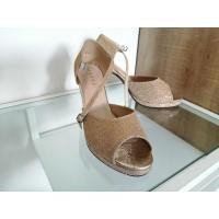 ราคา รองเท้าสีทอง ส้นสูง มือสองเบอร์​37สภาพดียี่ห้อPenne (5561813648)