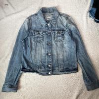 ราคา เสื้อแจ็คเก็ตยีนส์ old navy jacket denim (อก38) มือสอง (28085642166)