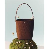 ราคา (พร้อมส่ง) Rally The Bag (Limited) - กระเป๋าหนังทรง Bucket ลายโลโก้ สีน้ำตาล หนังSuede ไซส์คลาสสิค (47001043845)