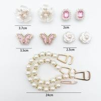 ราคา 10 ชิ้น Elegant Pearl & Floral Croc Charms: Pink Butterfly & Gem Decor ชิ้น (44803329488)