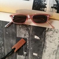 ราคา แว่นตากันแดด แว่นตาวินเทจ แว่นเก่าเก็บยุค 90s รุ่น Pink Rare กรอบพลาสติกสีชมพู เลนส์สีดำ ทรงสี่เหลี่ยมเล็ก วินเทจแท้ (5647231341)