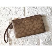 ราคา พร้อมส่ง! ของแท้ % คล้องมือ COACH size L 2 ซิป F16109 Signature PVC Double Zip Wallet (6302442728)