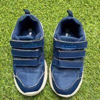 ราคา Preloved Diadora รองเท้าเด็กผู้ชาย สีน้ําเงิน 31 (29691056481)