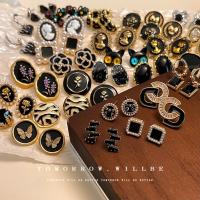 ราคา ต่างหูสีดำน้ำมันหยด สไตล์คล้ายชาแนล มุกดีไซน์หรูหรา สำหรับผู้หญิง (40224696903)