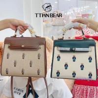 ราคา กระเป๋าเป้+สะพายข้างได้ แบรนด์แท้ TTWN BEAR เป้ลายหมีแคนวาสปักหมี8ตัว แถมฟรีถุงแบรนด์ (19882805697)