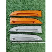 ราคา ทับทิมไฟหน้า อีซูซุ ISUZU NQR NPR NKR 1995 สีขาว สีเหลือง ซ้ายขวา (23738633418)