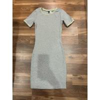 ราคา เดรสผ้ายืด H&M สีเทา (29360838285)