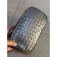 ราคา กระเป๋าเครื่องสำอางค์งานแบรนด์มือสอง (42717088793)