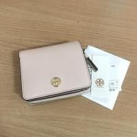 ราคา ราคาเทTory Burch robinson mini bi-fold wallet กระเป๋าสตางค์ทอรี่มือสองของแท้ (7896620649)