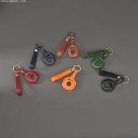 ราคา 【2015 -2025】 เหมาะสำหรับ Thai Monkey125 CT125 Dax125 กระเป๋าใส่กุญแจหนังแท้ทำมือ (45703422227)