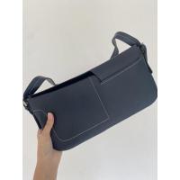 ราคา กระเป๋าBALLY Blue Leather (18521812934)