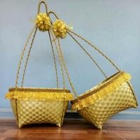 ราคา กระบุงหาบเหรียญ ขนาด 12 นิ้ว +++ พร้อมไม้คานหาบ สีทอง (4332825983)