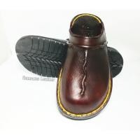 ราคา รองเท้าสวมทรงหัวโต เปิดส้น เย็บพื้นด้ายสีเหลือง หนังแท้ 100%งานแฮนด์เมด (10392447833)