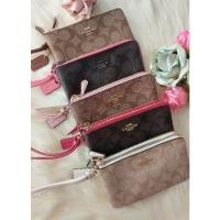 ราคา COACH คล้องมือ 2ซิป size S (15449846014)