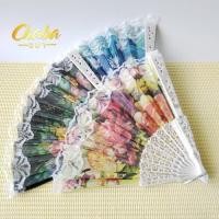 ราคา พัดจีน พับได้ พัดด้ามพลาสติก ลายดอกไม้ (6349783867)