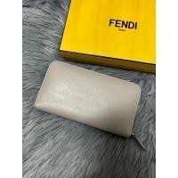 ราคา กระเป๋าตังค์ Fendi Roma สภาพดี มือสอง ของใหม่ (28213518400)