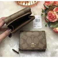 ราคา SMALL TRIFOLD WALLET IN SIGNATURE CANVAS (COACH F41302), BROWN/BLACK/, Product details, Signature coated canvas (3954625675)