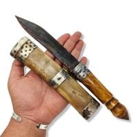 ราคา มีดด้ามควาญช้างหลวงพ่อเดิม ใบมีดจารอักขระยันต์ ด้ามมีดยาวประมาณ 12 นิ้ว รุ่นนี้จัดสร้างน้อย มีไว้บูชาเสริมความเป็นสิริมง (19563304515)