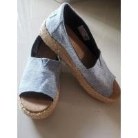 ราคา TOMS ผู้หญิงมือสอง​ Size​ 35​ (8280515332)