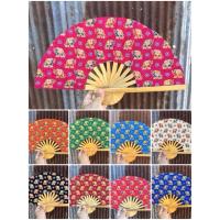 ราคา พัดผ้าลายช้าง พัดลายช้างเล็กคละสี พัดเชียงใหม่ สีสวยๆ พัดขนาด 10 นิ้ว 1 ชิ้น / 5 ชิ้น สั่งสีได้ค่ะ (24796497912)