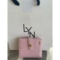 ราคา กระเป๋า ยี่ห้อ Lyn ของแท้! รุ่นใหม่ สีชมพู สวยมาก มีใบเสร็จจาก ช็อปLyn (52251203787)