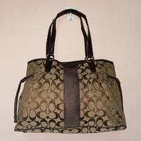 ราคา กระเป๋ามือสอง ของแท้ Coach Signature Stripe Drawstring Carryall Tote วินเทจ สภาพดี (27828469942)