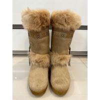 ราคา สินค้ามือสอง : รองเท้าขนสัตว์ใส่ลุยหิมะ Size 38 (21381550857)