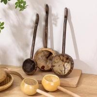 ราคา กะบวยตักน้ำ กะลามะพร้าวตักน้ำ กระบวยกะลามะพร้าวตักน้ำมีที่จับด้วย งานฝีมือ สไตล์โบราณล้านนา เครื่องห้องครัวทำกับข้าว (55252714363)