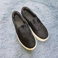 ราคา CELINE Black Pony Hair Slip-On size37 (19110707641)
