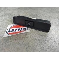 ราคา Suzuki Vitara Escudo Sidekick สวิตช์กระจกไฟฟ้ากระจกซ้าย (28737657820)