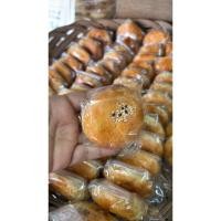 ราคา ขนมเต้าส้อไส้ถั่วเหลืองไข่เค็ม /s (24961239509)