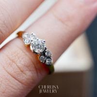 ราคา แหวนเพชร ตัวเรือนทองคำแท้ 18k (23055121250)