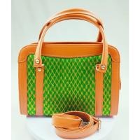 ราคา กระเป๋าสะพายข้างผ้าไหมมัดหมีสีเขียวผลิตจากผ้าไหมแท้ 100% กระเป๋าผ้าไหมทอมือ เรียบหรู ด้านบนบุด้วยหนัง PU คุณภาพสูง (22349466618)