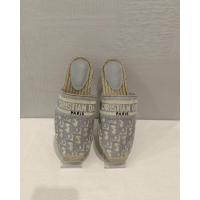 ราคา Dior sz.39 รองเท้าแบนด์เนมมือสอง (18186469210)