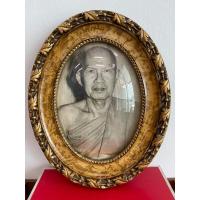 ราคา รูปถ่ายเก่าแท้ สมเด็จพระสังฆราช จวน วัดมกุฏกษัตริยารามราชวรวิหาร พร้อมกรอบแป้งไม้ยุโรปกระจกโค้งนูนสูง (22444767400)