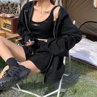 ราคา ส่งด่วน ชุดเข้าเซท 3 ชิ้น เสื้อครอป + กางเกง + เสื้อคลุม สไตล์เกาหลี สาวๆคนไหน ชอบลุคสปอร์ตเกิร์ล พลาดไม่ได้เลยน้า (4079454054)