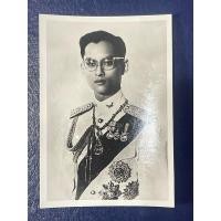 ราคา รูปถ่ายเก่ากระดาษบางอัฟฟ่า พระบรมฉายาลักษณ์ในหลวงรัชกาลที่ 9 สำหรับบูชา, สะสม เพื่อความเป็นสิริมงคล ,มอบเป็นของขวัญ (29759012832)