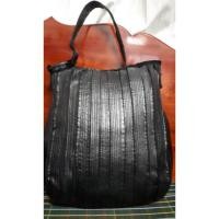 ราคา กระเป๋ามือสอง SSAMZIE (2826269307)