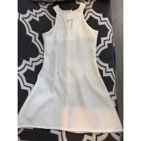 ราคา ชุดเดรสสั้นสีขาว แขนเว้า mini dress (6252121616)