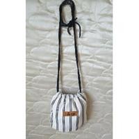 ราคา ส่งฟรี กระเป๋าสะพาย เอนกประสงค์ เก๋ๆ (4912059)